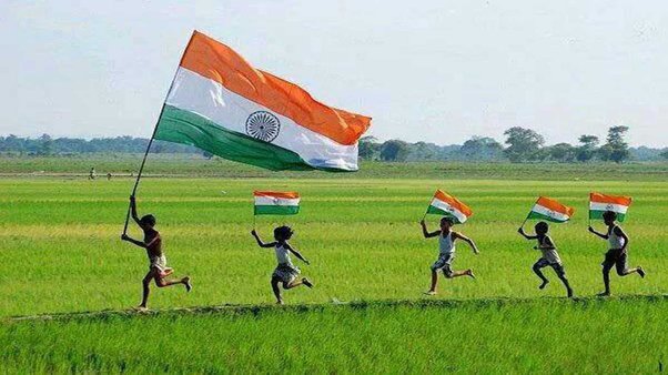 15 अगस्त-स्वतंत्रता दिवस पर निबंध, भाषण, अनुच्छेद |स्वतंत्रता दिवस पर निबंध कैसे लिखें |🇮🇳 स्वतंत्रता दिवस पर 10 लाइन-Essay on Independence Day In Hindi